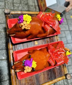 Heo Sữa Quay Trọng Lượng 4.5kg